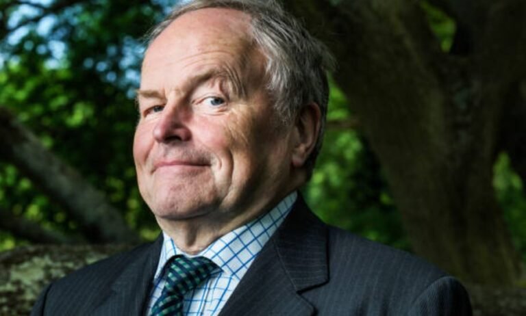 Clive Anderson: The Unconventional Comic, Controversial Interviewer, and Whose Line Legend Clive Anderson